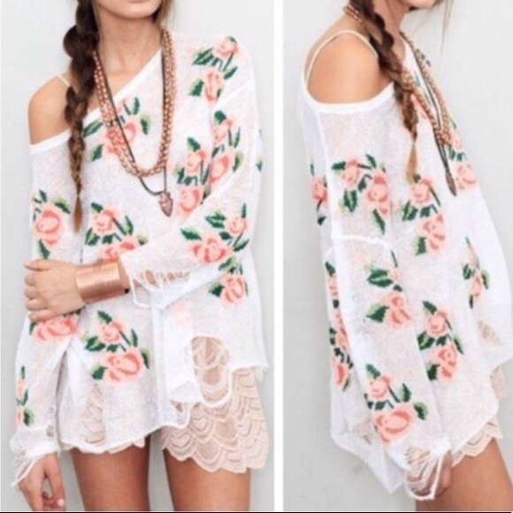 Wildfox Sweaters - WILDFOX White Label Distressed Rose Sweater